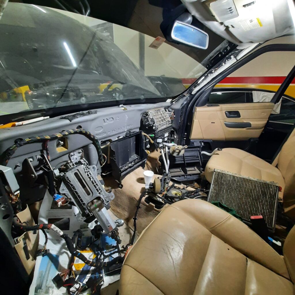 Range Rover Special Garage